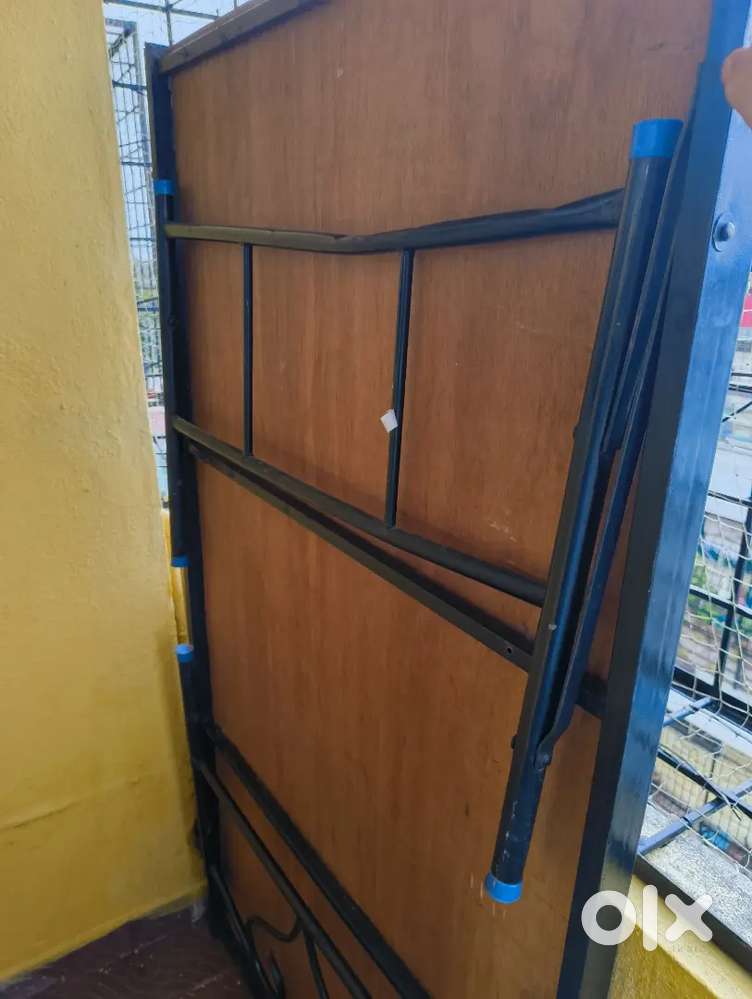 Folding coat