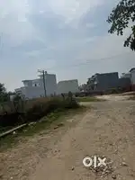 200 gaj plot for sale in Royal enclave