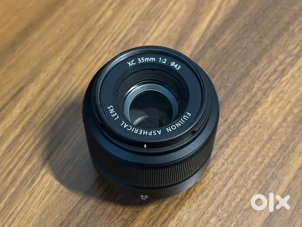 FUJIFILM XC 35mm F2
