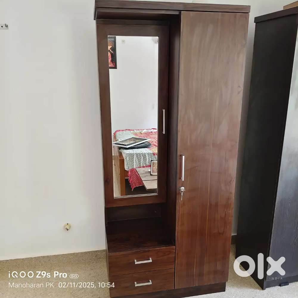 Cub board MDF & Almirah