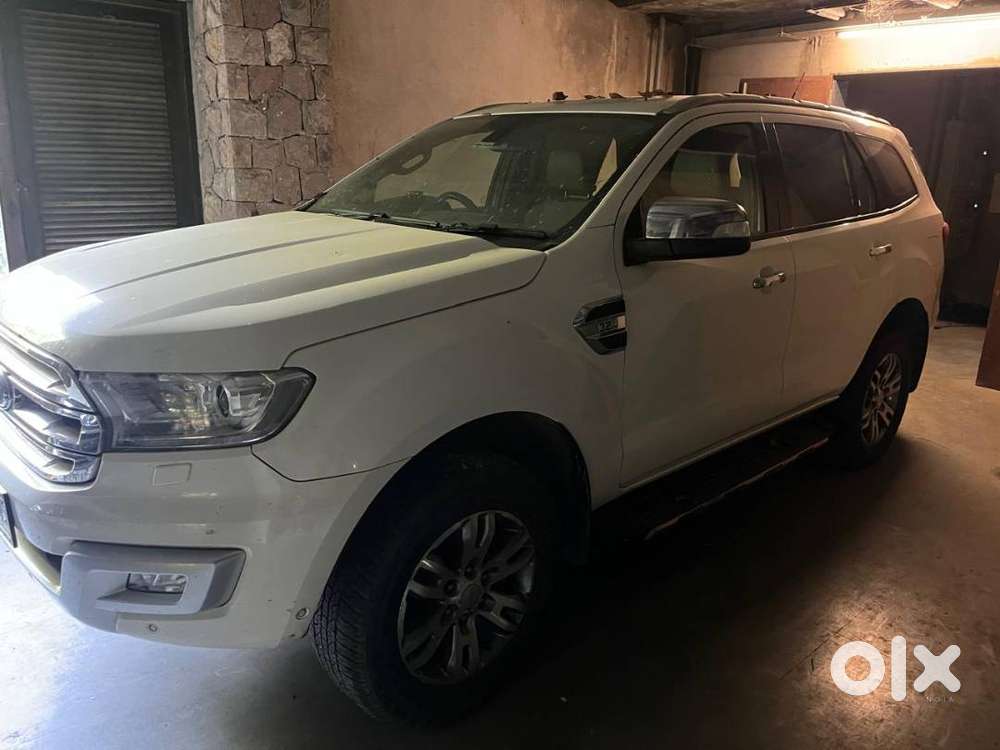 Ford Endeavour 2016 Diesel Well Maintained