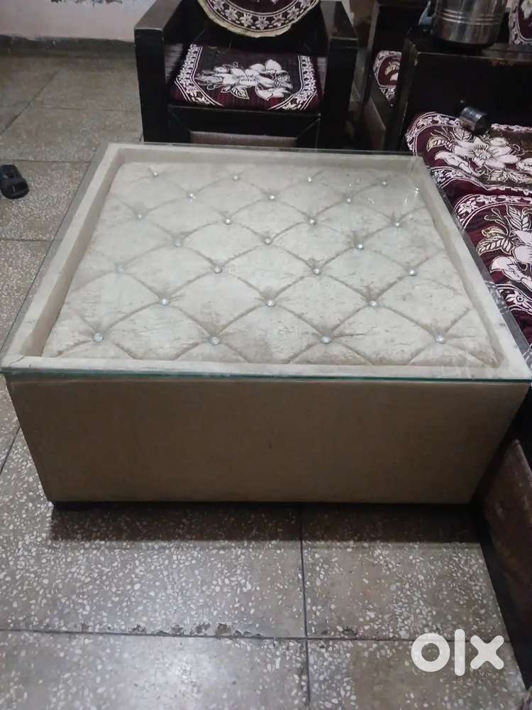 Centre table