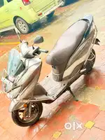 BURGMAN EX TOP MODEL ROYAL BRONZE COLOUR