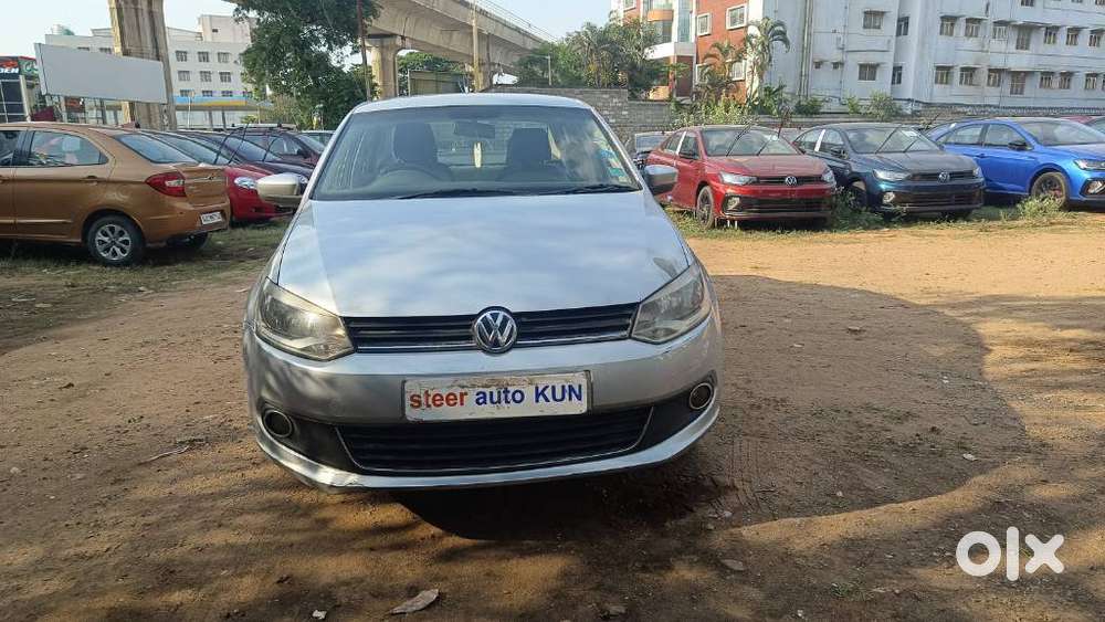 Volkswagen Vento 2010-2013 Petrol Highline, 2012, Petrol