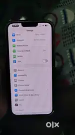 Iphone 13 pro max 87% battery 3 year old but condition showroom