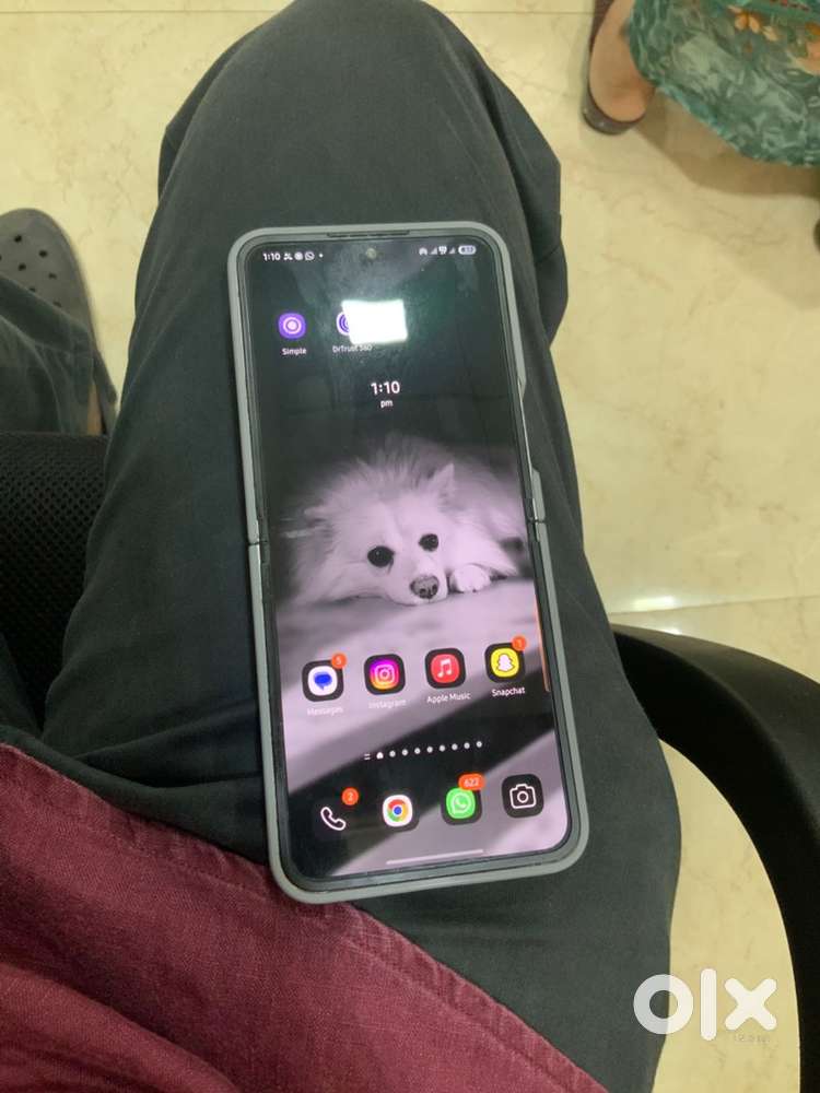 Galaxy flip 6 sliver with 5months of warranty left