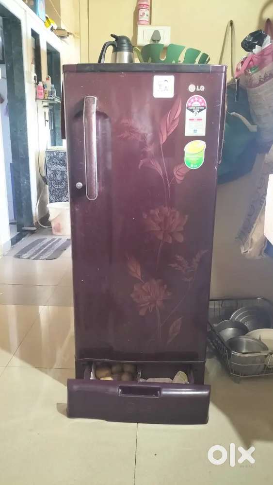 LG fridge  180 ltrs.