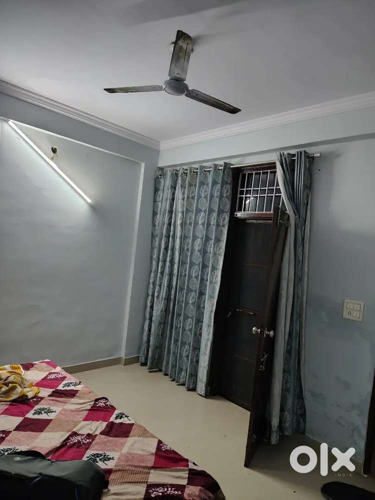 Need a flatmate. Boy girl allowed.