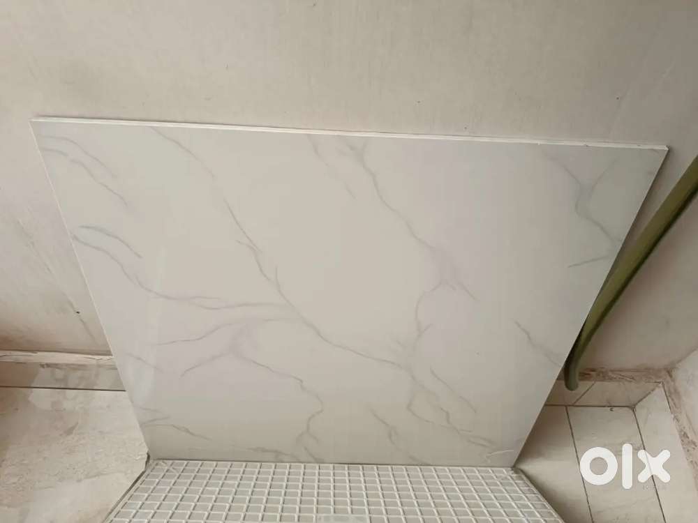 Sologres Tiles