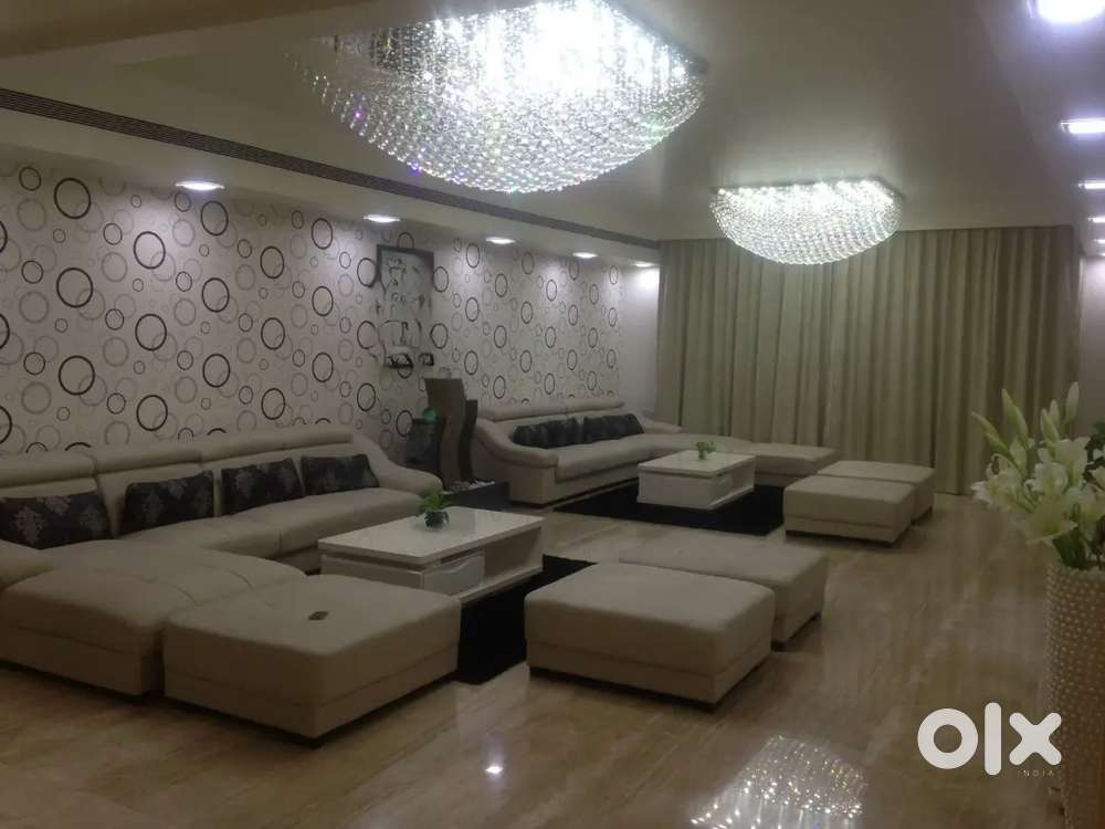 Luxurious 4.5Bhk Furnished Apartment For Sell In Boat Club Road