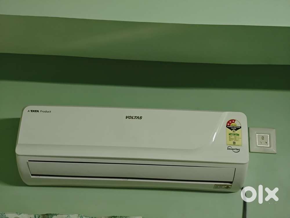 Voltas 1.5 Ton 4 in 1 inverter split AC