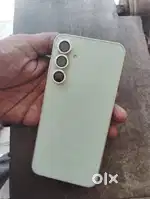 Samsung galaxy s23fe. 8 /128 one year old