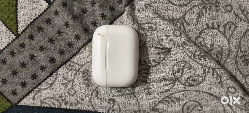 AirPods 2nd Gen + Wired Headphones – Both Not Working / For Parts