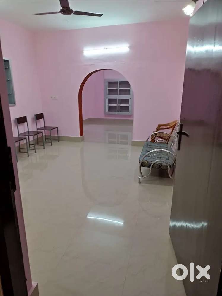 Semifurnished house for rent in Thiruvalla.