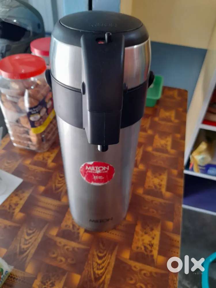 Urgent selling Milton 4.5 litre flask