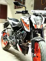 KTM DUKE 200 BS-IV