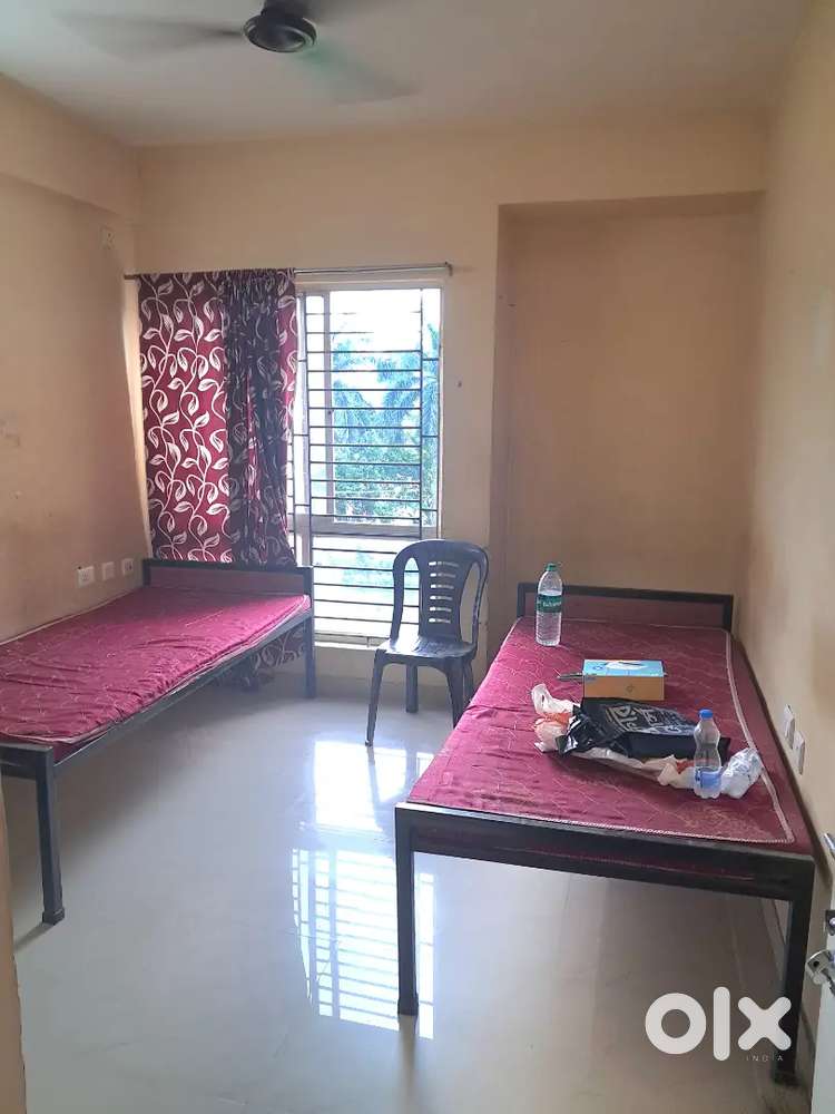 Boys Sharing room in Newtown near Ecospace,Tcs,ManiCasa, Dlf 2,Candor