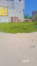 4 Shops on main road , with 2 side corners on low price