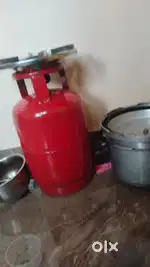 Cylinder with gas stove