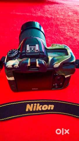 Nikon d7500 with 18-140 lence