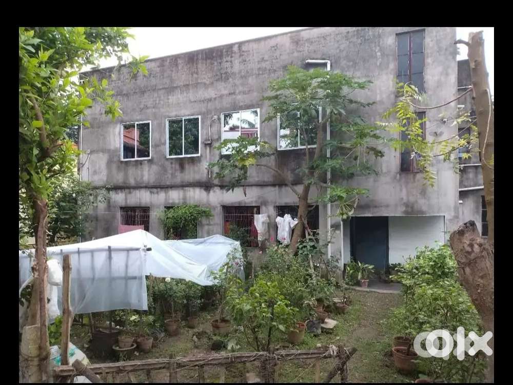 Urgent sell. 2floor building.5minutes walking khanyan Railway station.