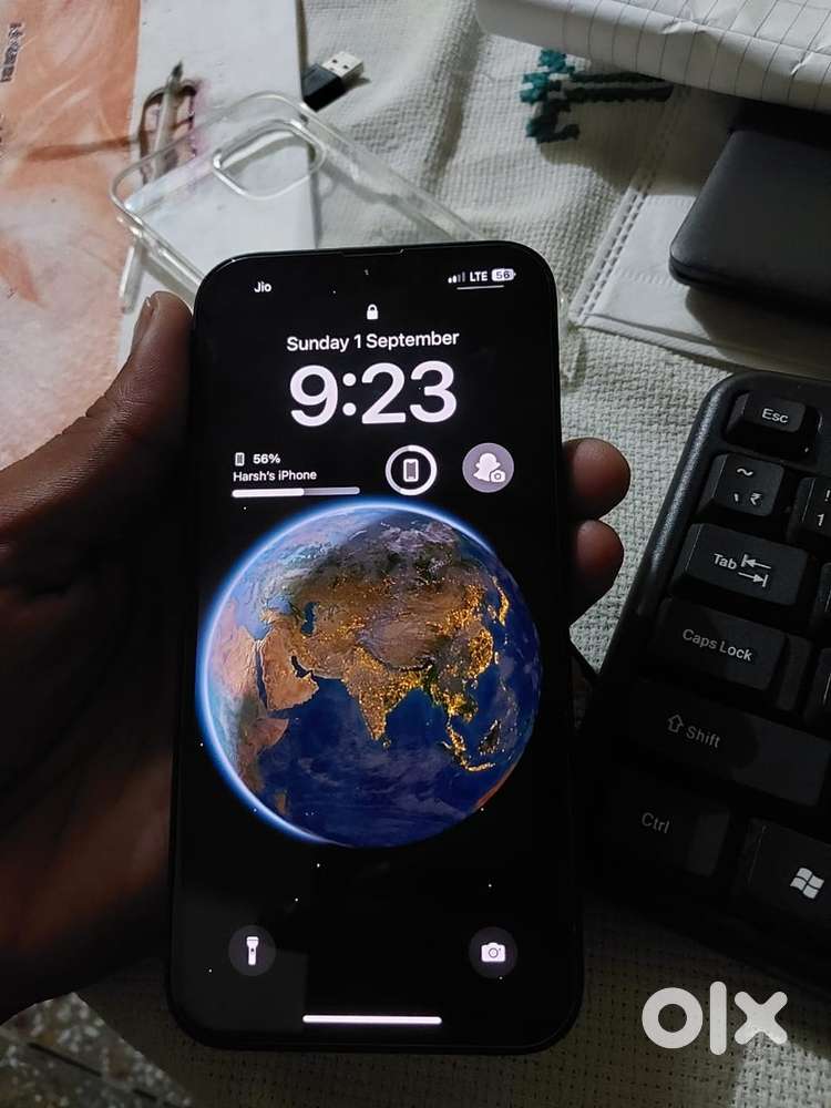 I phone 13 , 128 gb