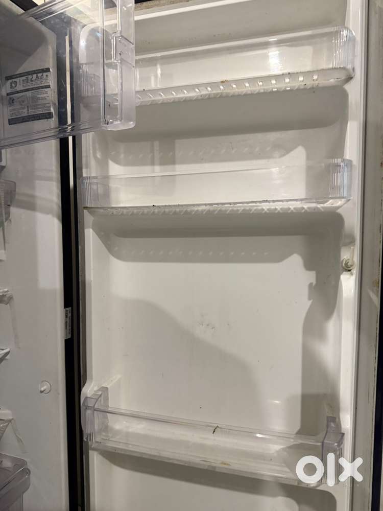 Whirlpool Single Door Fridge Refrigerator 184L Blue