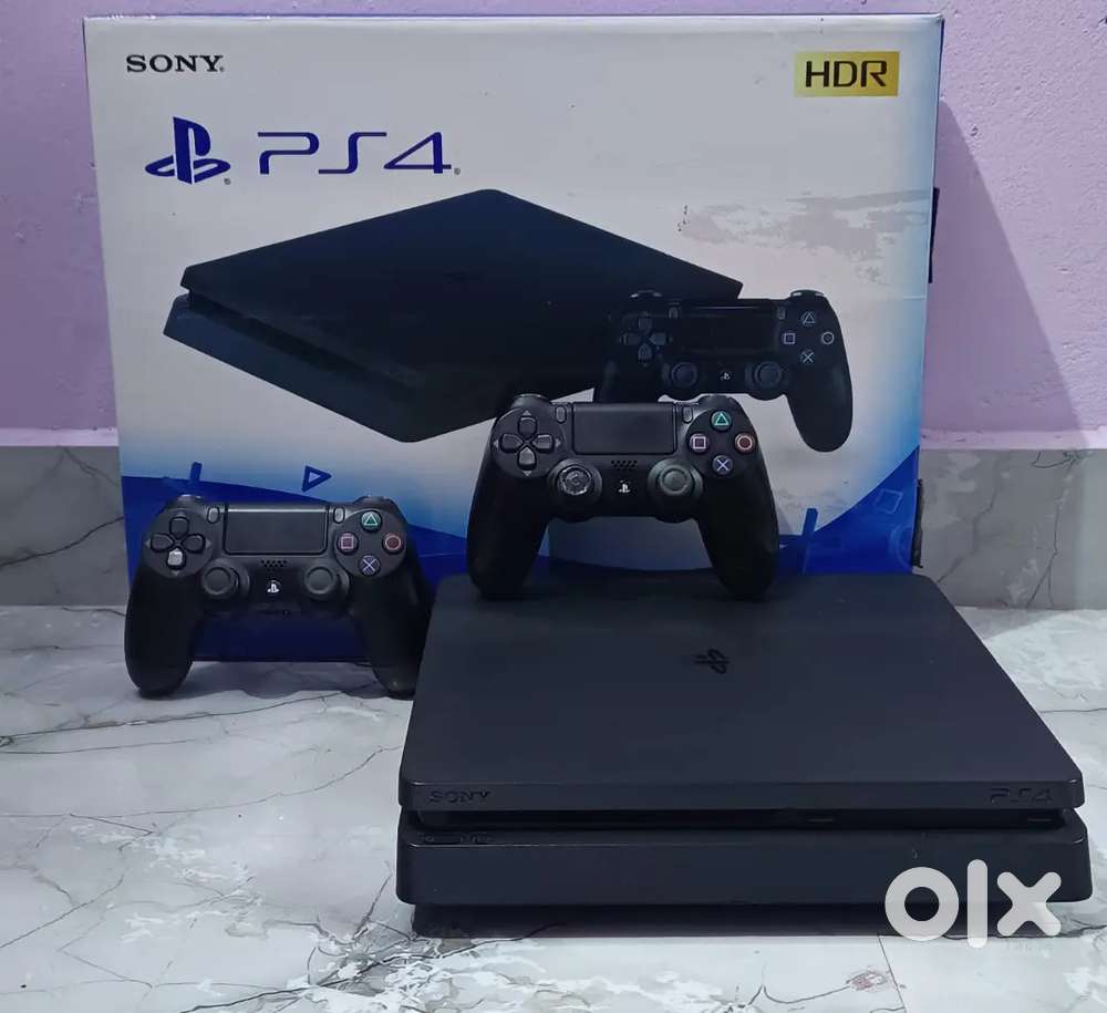 PS4 Slim Version 9.0 1TB console