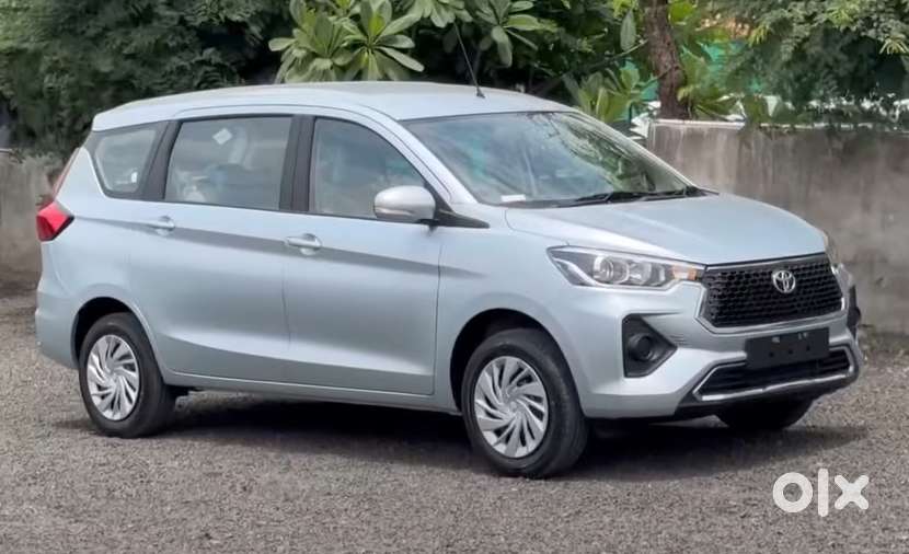 TOYOTA RUMION CNG T PERMIT