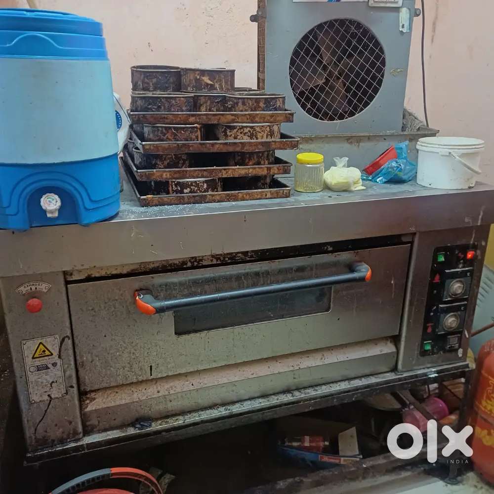 Gas oven for seal