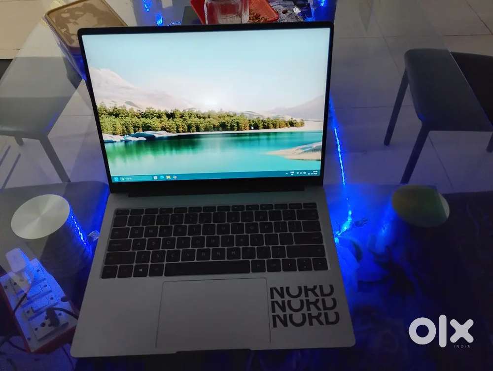 Realme laptop i3 11 gen 8 gb ram /256 gb samsung nvme SSD