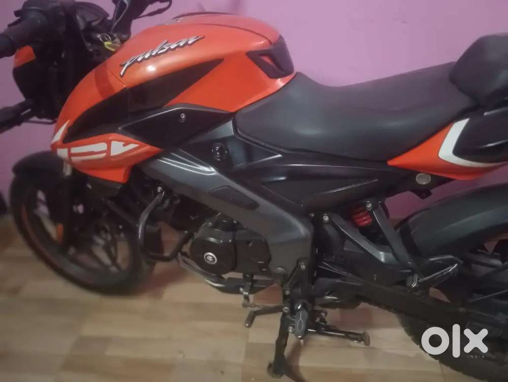 Pulsar NS125