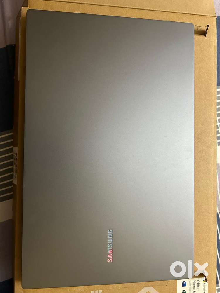 Galaxy Book4: Simply Powerful.