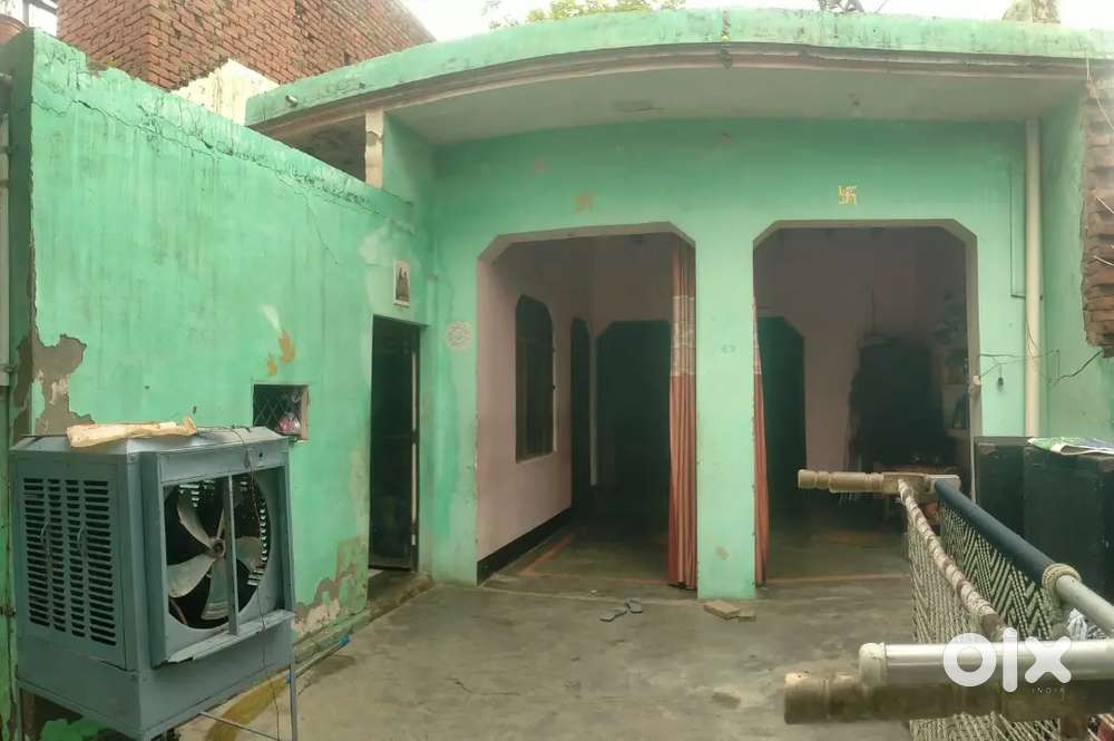 Beautiful house in 200 gaj plot