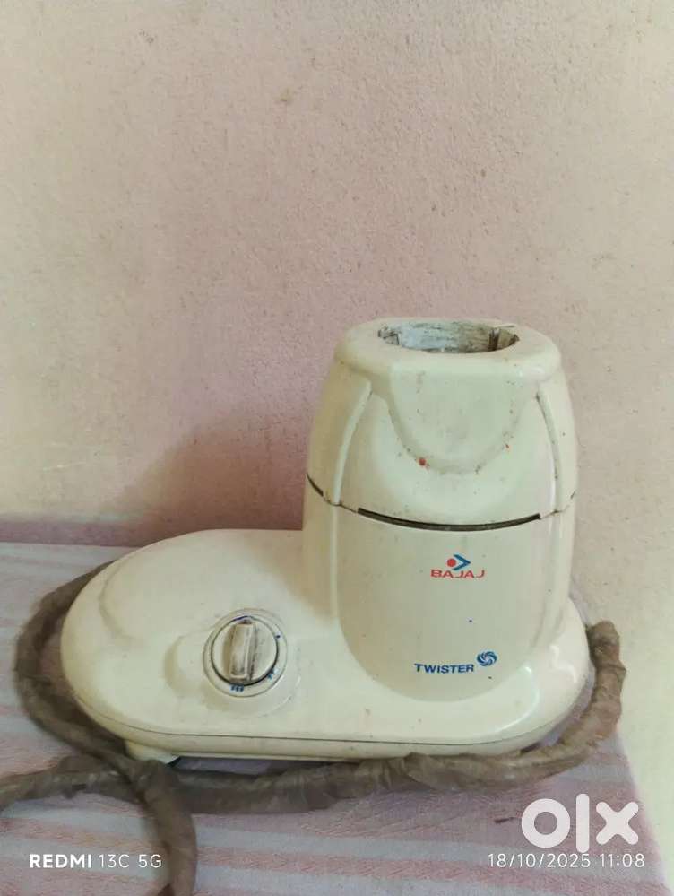 Bajaj twister mixer grinder