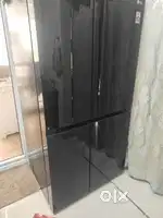 Selling 700 litres side by side LG refrigerator
