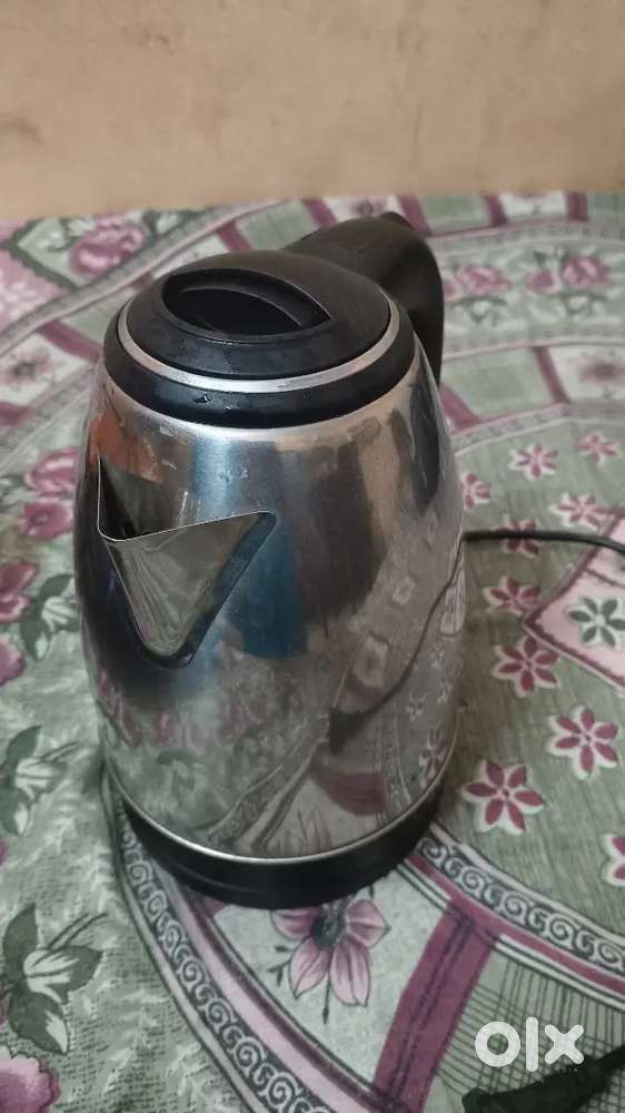 Electric kettle in a good condition