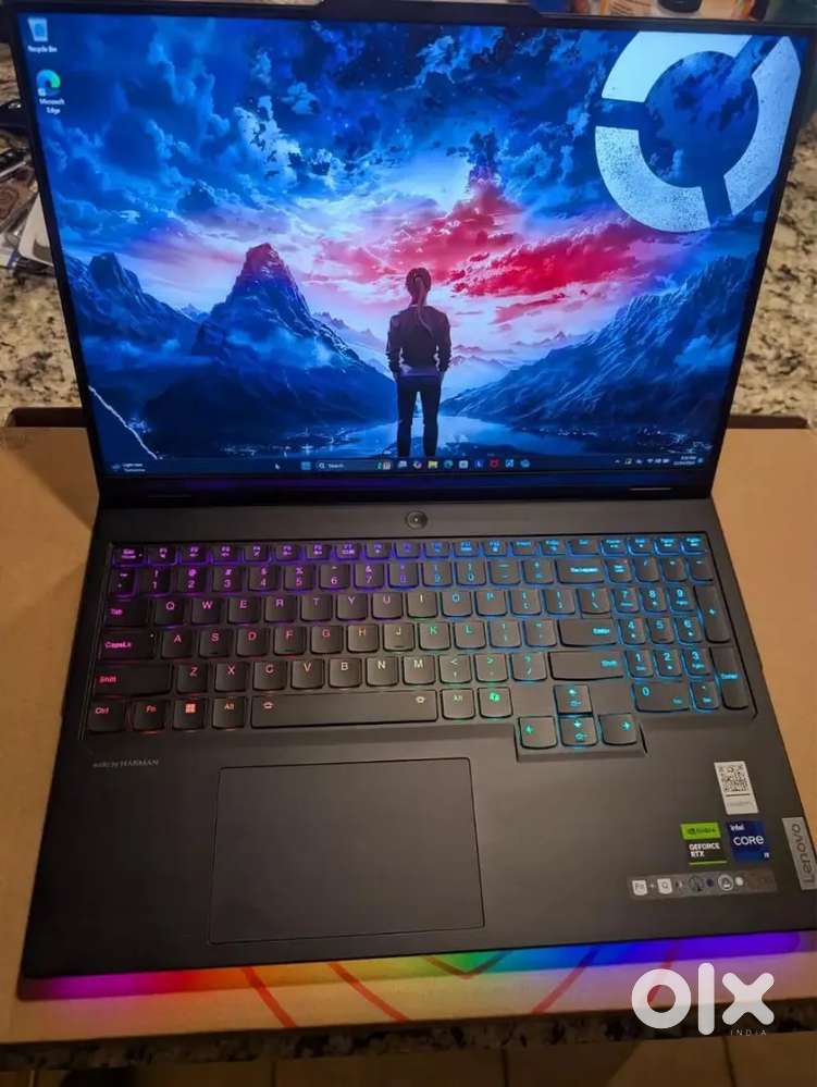 Lenovo Legion Pro 7 - i9 14900HX, RTX 4080, 32GB 2-1TB, 2560x1600 240