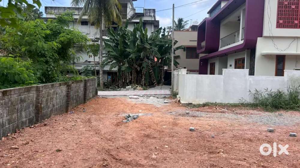 MUTTADA JN NEAR  50 MTR ONLY 7 CENT HOUSE PLOT AVAILABLE
