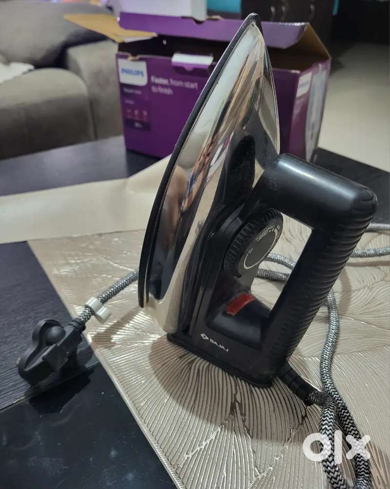 Bajaj 1000w iron available for sale