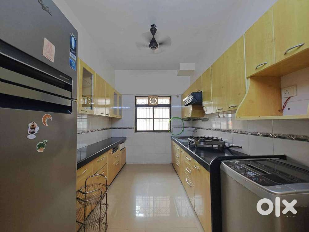 Available 3BHK on Rent at 11th Road, Khar West