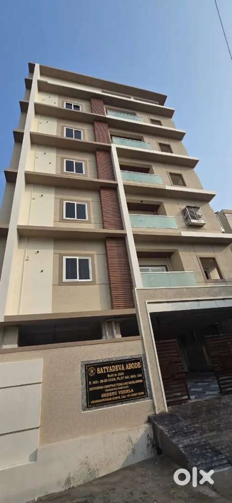 Ready to move flats do contact ⁷⁹⁹³³²²⁹⁹³ Price negotiable