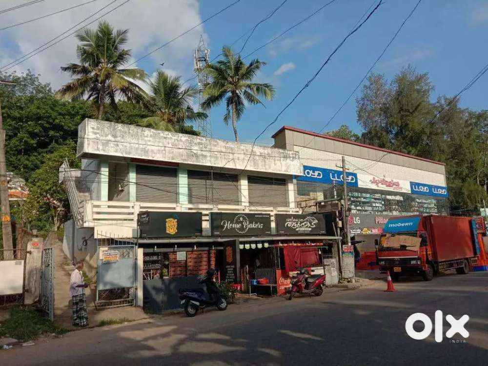 SHOP FOR RENT ( 1 st floor )