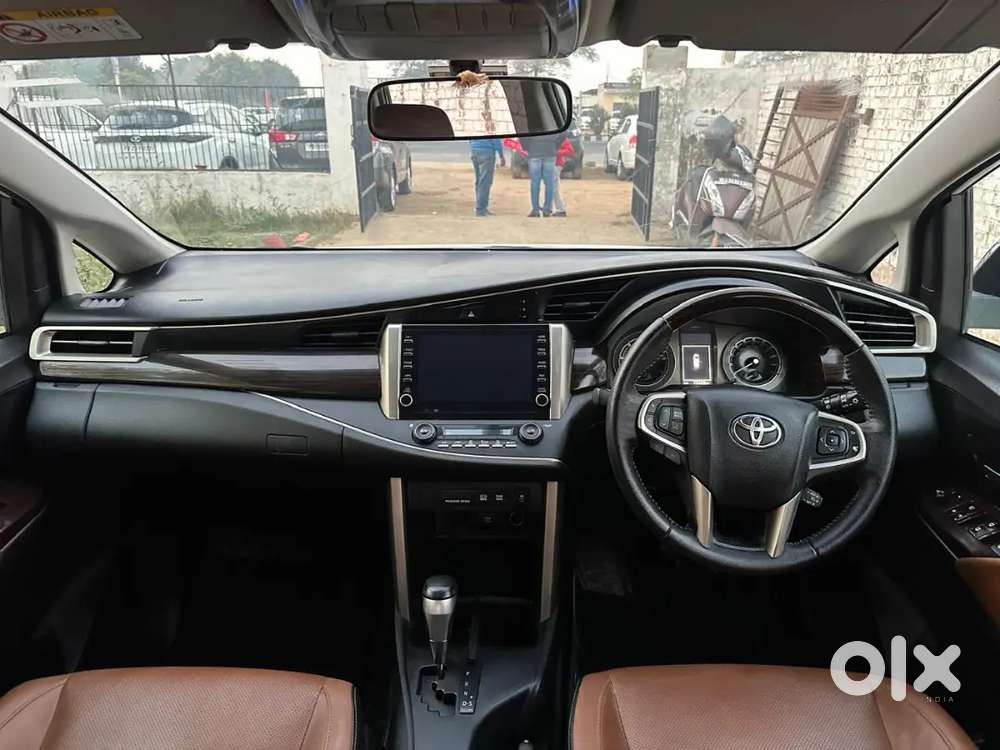 Toyota Innova Crysta 2021 Diesel 70000 Km Driven