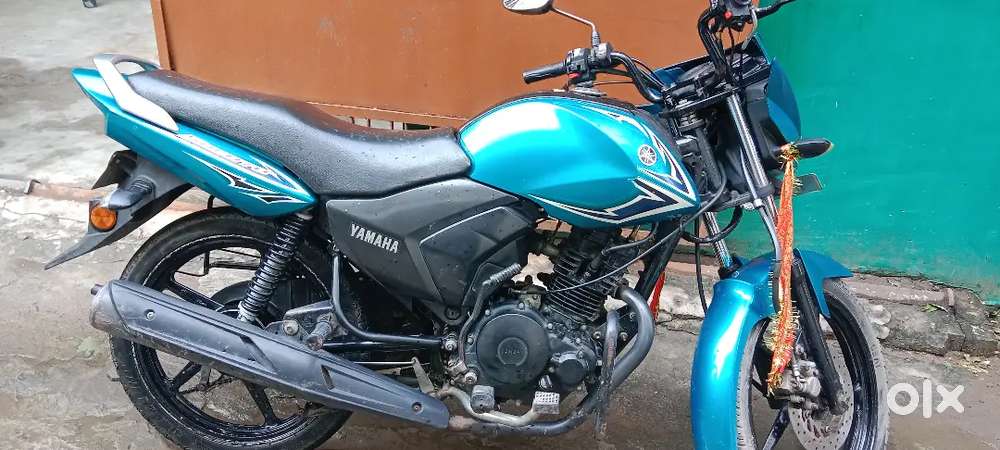 Yamaha Saluto A1. Condition Sara Paper condition me hai, puch insuran