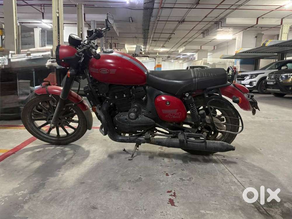Jawa 42 2.1 – Red Beauty  13K KMs  Excellent Condition!