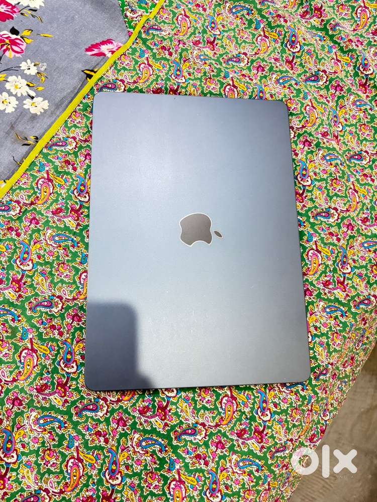 Apple macbook air M2