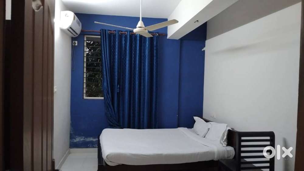 FOR BACHELORS / STUDENTS . SINGLE AC ROOM WITH BATHROOM . FURNISHED.