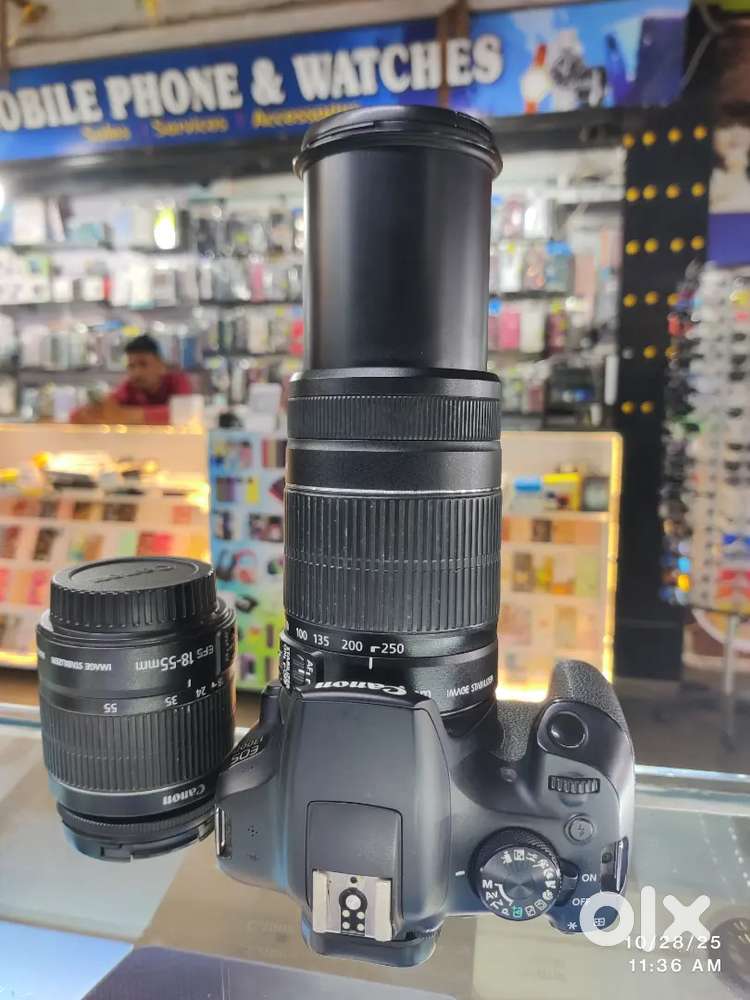 Canon EOS 1300d with lens