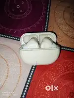 Earbuds shkod best condition